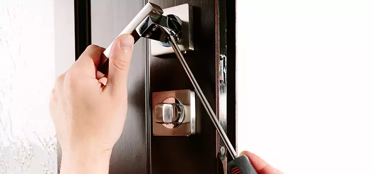 Door Lock Replacement Service East Point