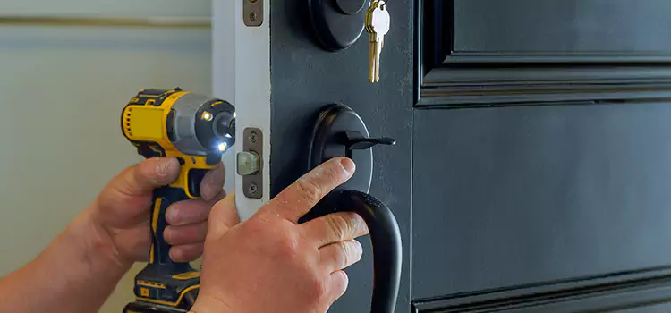 Commercial Door Lock Installation East Point